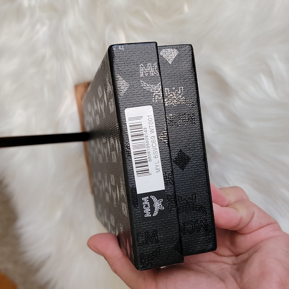 MCM Wallet - Picture 11 of 11